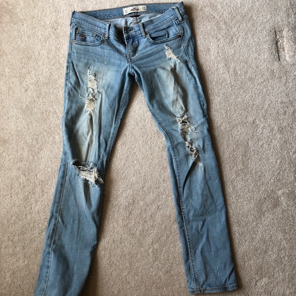 Light ripped hollister jeans
